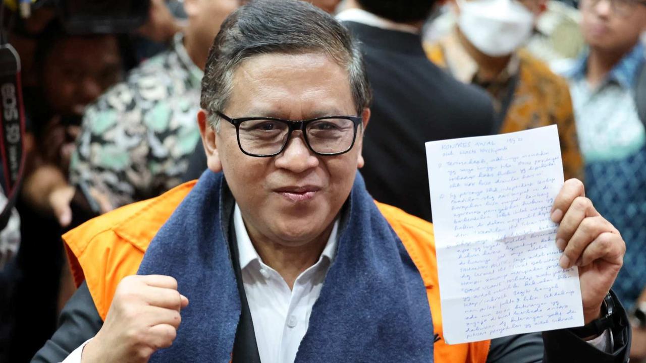 Sekjen PDIP Hasto Kristiyanto Bacakan Eksepsi di Kasus Suap dan Obstruction of Justice Harun Masiku Hari Ini