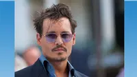Johnny Depp Awali Karier Sebagai Penjual Pulpen