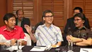 Bakal Calon (Balon)  Gubernur DKI Jakarta 2017 Marco Kusuma Atmaja (tengah) bersama Abraham Lunggana (kiri) dan Adhyaksa Dault hadir dalam acara pertemuan di Jakarta, Jumat (12/2). (Liputan6.com/Immanuel Antonius)