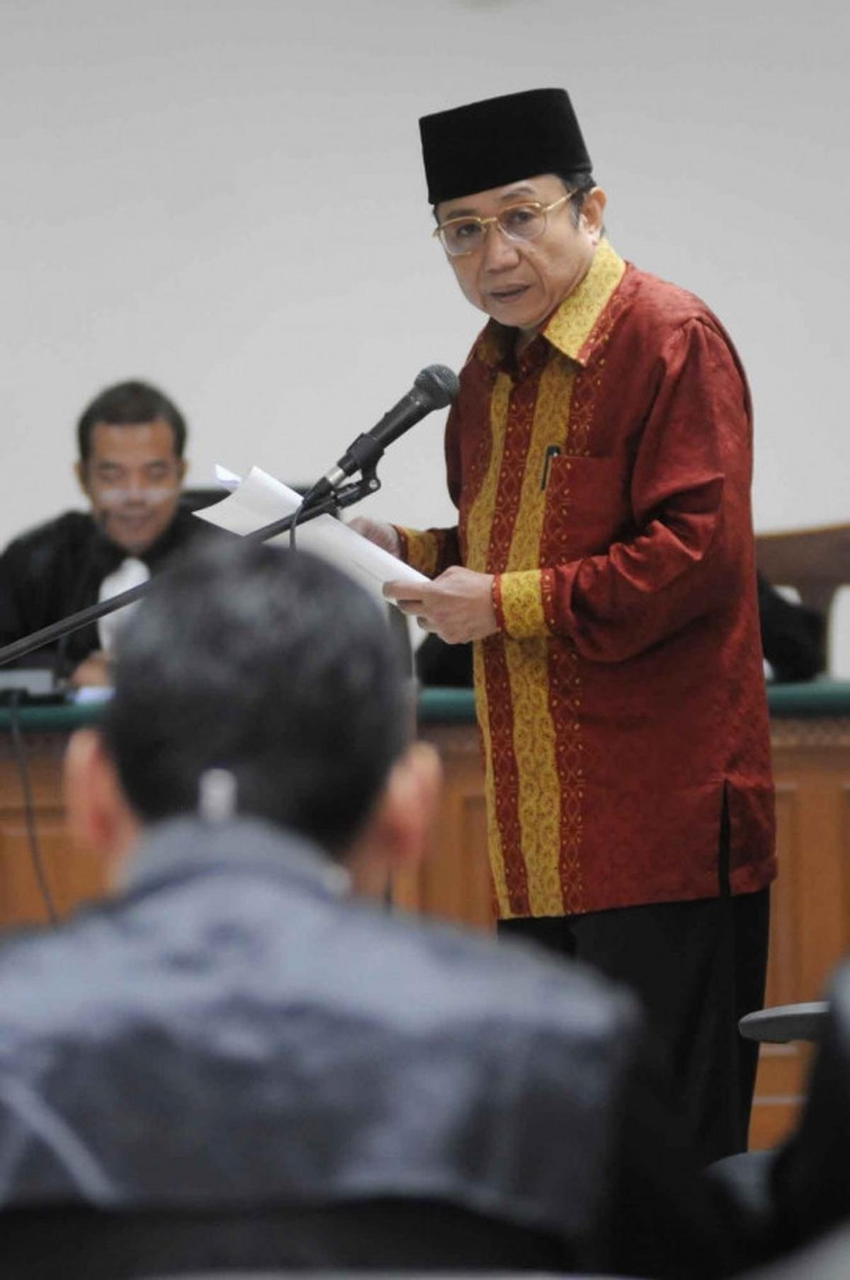 Waryono Karno bacakan nota pembelaan atas tuntutan JPU