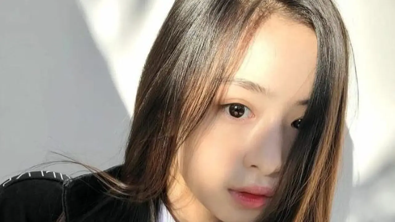 6 Potret Ahyeon, Member Babymonster yang Putuskan Keluar Jelang Debut