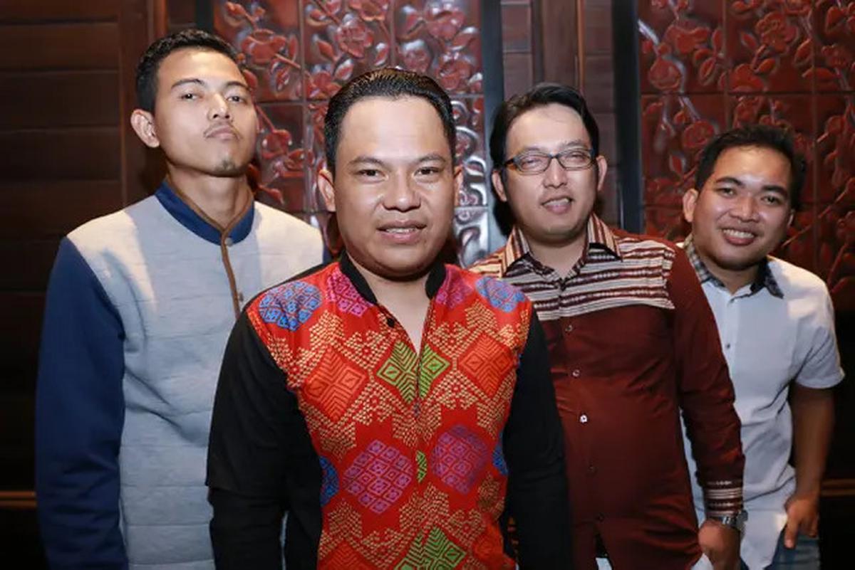 Aksi Jamrud dan Wali Berujung Tampil Bareng, Panaskan Panggung Malam Puncak Ketiga: Konser 3 Dekade Indosiar Luar Biasa