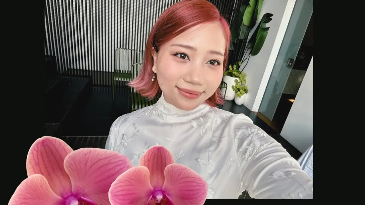 Potret Cantik Berseri Putri Ridwan Kamil Camillia Zahra di Hari Lebaran, Bak Bunga Mekar dengan Rambut Pink
