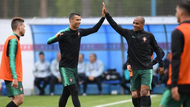 Intip Latihan Perdana Ronaldo Saat Tiba di Rusia