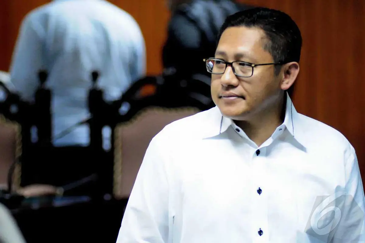 Senyum Galau Anas Saat Nota Keberatan Ditolak