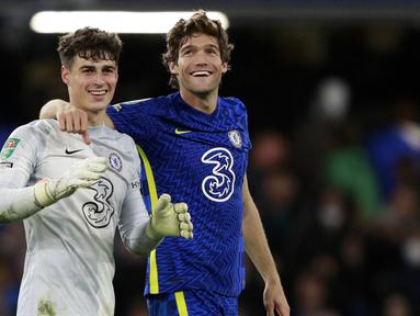 Chelsea berhasil mengalahkan Southampton dalam babak keempat Carabao Cup 2021/2022 lewat adu penalti dengan skor 4-3 setelah bermain sama kuat 1-1 hingga babak kedua berakhir, Selasa (26/10/2021) di Stamford Bridge. The Blues pun melenggang ke perempatfinal. (AP/Ian Walton)