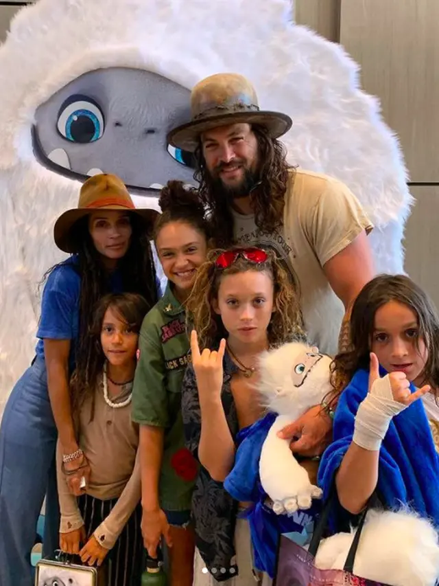 Jason Momoa dan Lisa Bonet