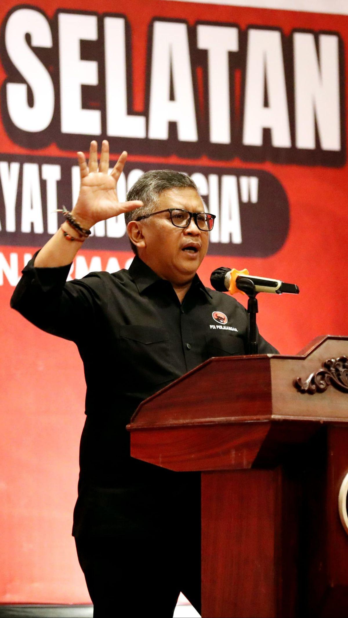 "Silahkan dirapatkan dan disempurnakan secepatnya susunan TKD untuk di wilayah Kalsel," ucap Hasto.<br>