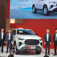 Isuzu MU-X 4WD Generasi Baru Dibanderol Rp 600 Jutaan di GIIAS 2025