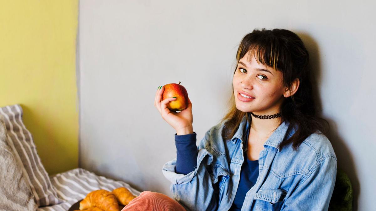 5 Manfaat Makan Buah Sebelum Makan agar Tubuh Lebih Sehat dan Pencernaan Lancar