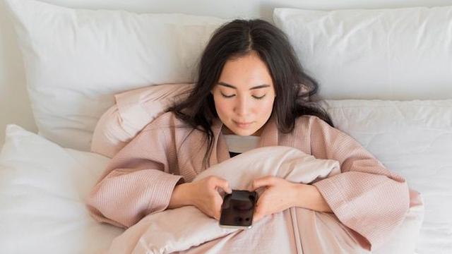 Ilustrasi Tidak Mengenal Waktu. (foto: Pinterest/Freepik).