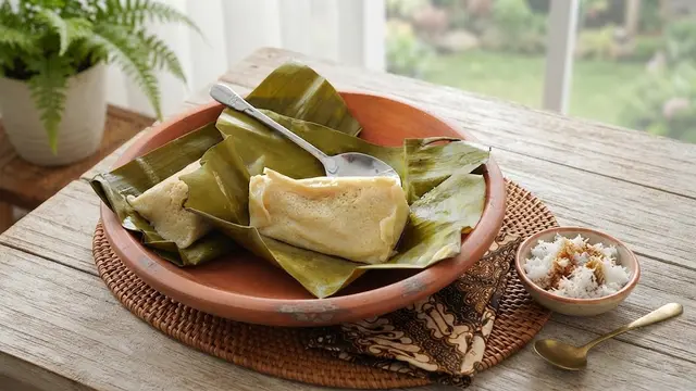 Pisang Kukus Kelapa