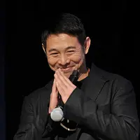 Meskipun begitu, kondisi Jet Li saat ini pun kabarnya sudah berangsur membaik. Hal ini juga diakui sendiri oleh Jet Li, di mana dirinya sudah bisa berjalan lagi tanpa harus menggunakan kursi roda. (AFP/Bintang.com)