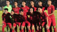 Timnas Indonesia U-23 saat menghadapi PSIM dalam uji coba di Stadion Sultan Agung, Bantul (2/6/2019). (Bola.com/Vincentius Atmaja)