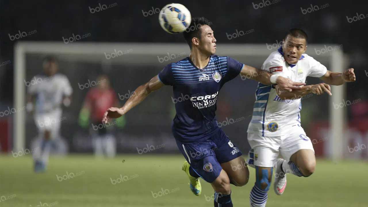 Arema Cronus vs Persib Bandung