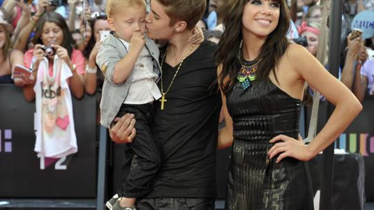 Justin Bieber tanpa Selena Gomez di karpet merah
