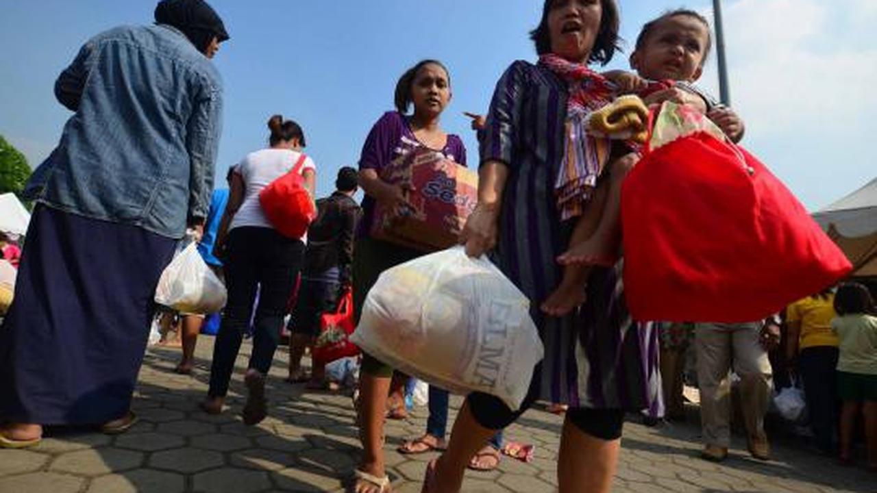 Jelang puasa, warga serbu sembako murah