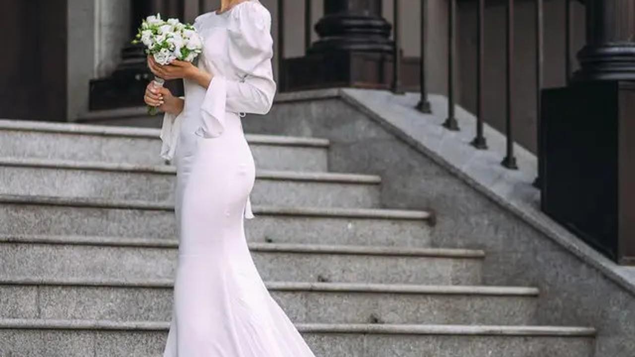 6 Gaya Vika Kolesnaya Istri Billy Syahputra Jadi Model Gaun Pengantin, Penampilannya Bikin Pangling