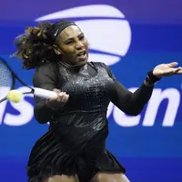 Williams bangkit di set kedua. Ia bahkan mampu unggul hingga 4-0 atas Tomljanovic. (AP/John Minchillo)