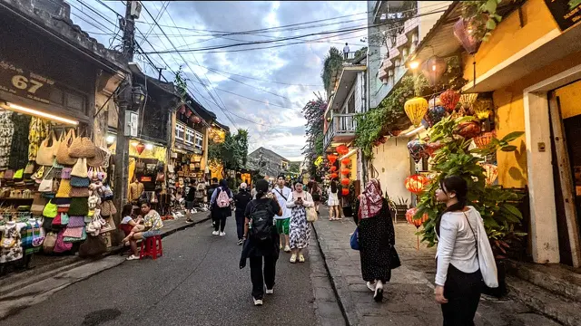 Potret Senja Hoi An, Rekomendasi Wisata Romantis di Vietnam