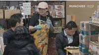 Restoran Kecil di New York Sajikan Makanan Khas Indonesia. foto: Youtube 'Munchies'