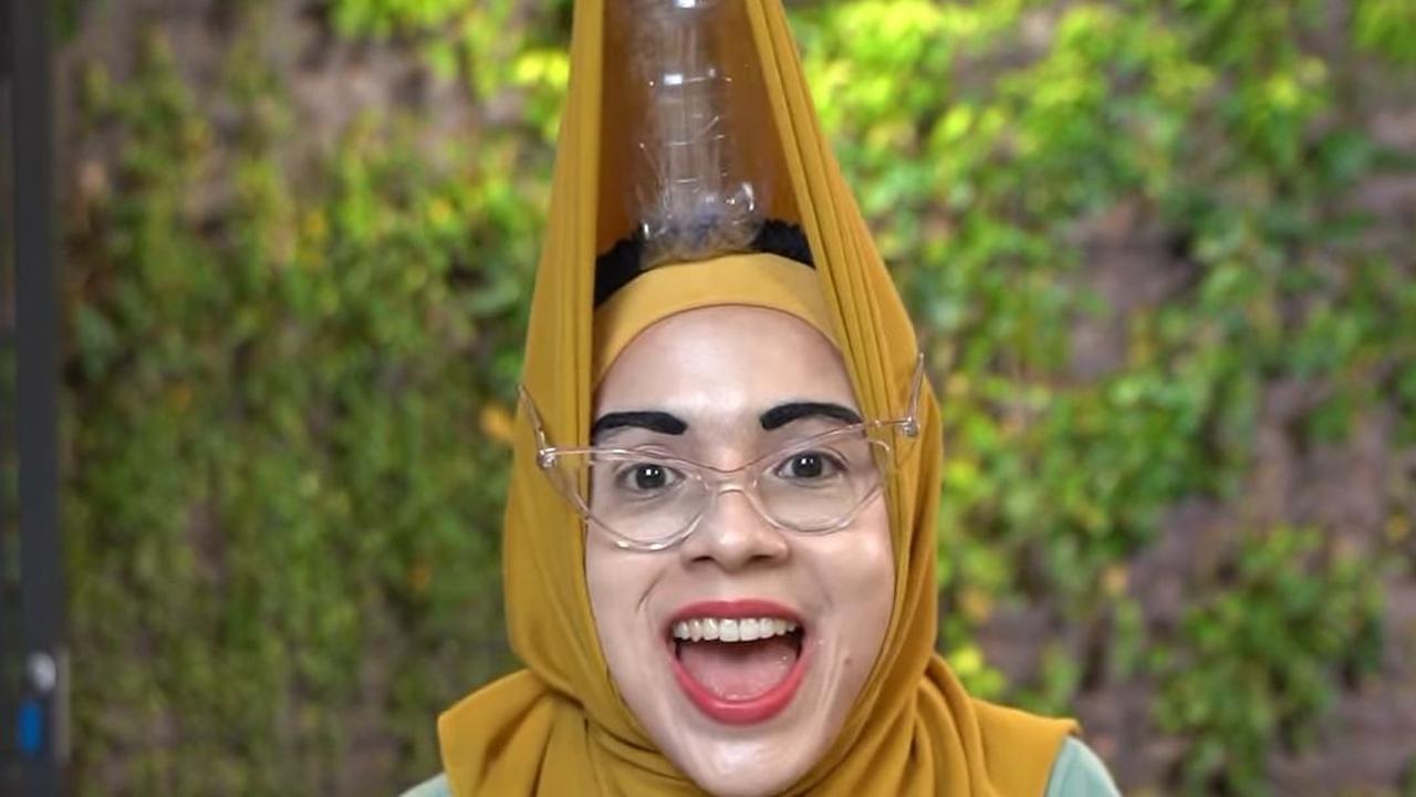 Tak hanya Maia sejumlah seleb lain pun ikut mengomentari penampilan Nycta Gina. Mereka dibuat tertawa melihat penampilan Nycta Gina.<br>
