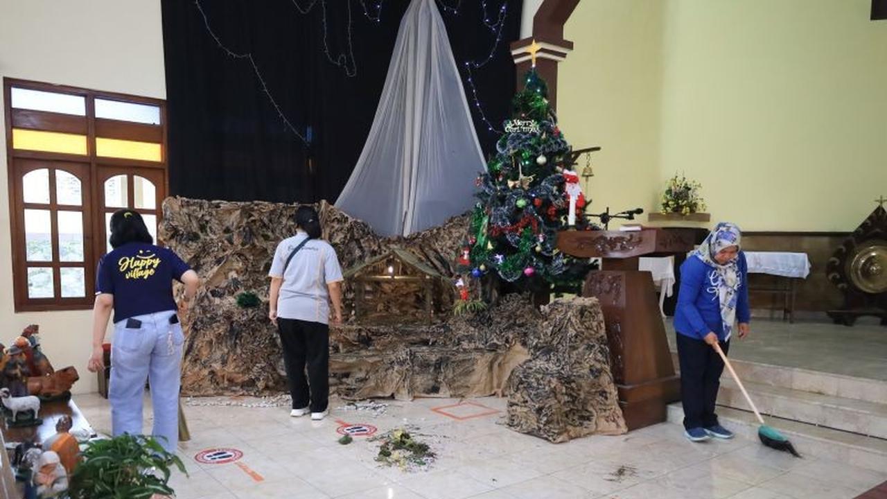 Kolaborasi KLH dan Kemendes PDTT Gelar Aksi Bhakti Desa Bersih-Bersih Rumah Ibadah di Jawa Tengah