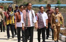 VIDEO: Jokowi Berdiri di Mobil Pakai Pengeras Suara "Saya Pamit, Mohon Maaf Sebesar-besarnya"