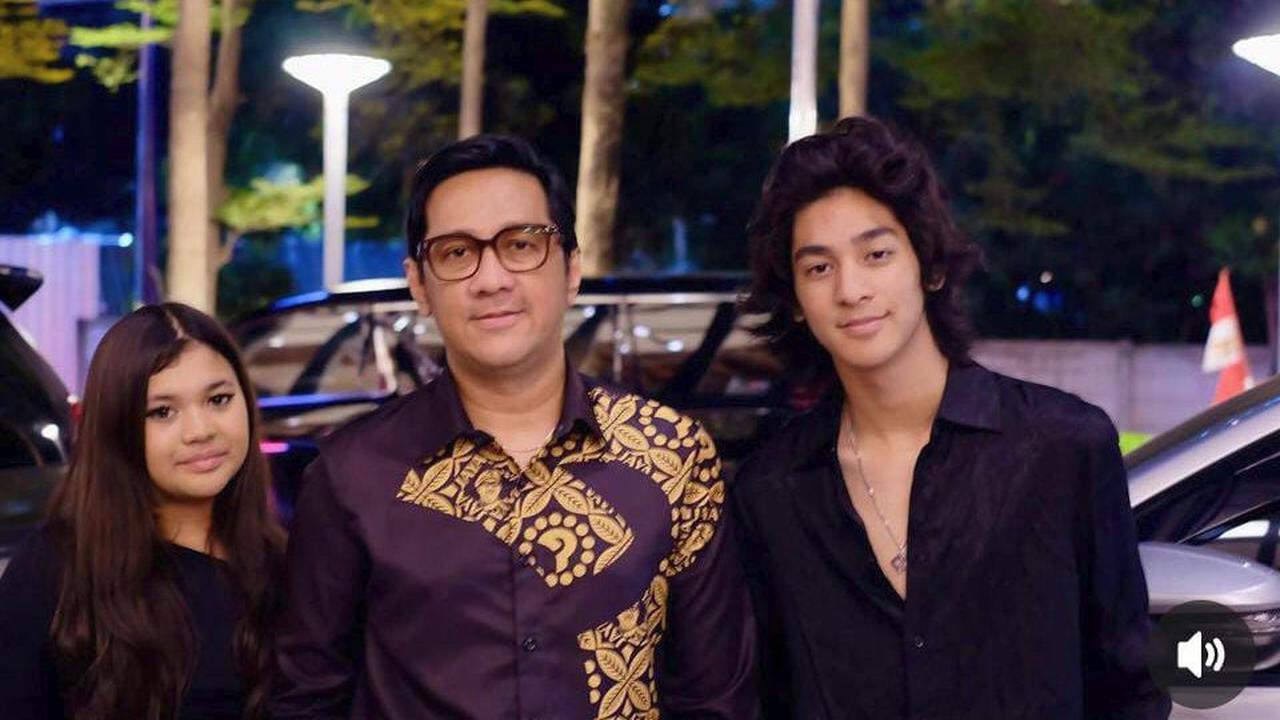 Potret Kenzy Putra Andre Taulany di Pernikahan Anak Tora Sudiro, Makin Ganteng Berambut Gondrong Mirip Harry Style