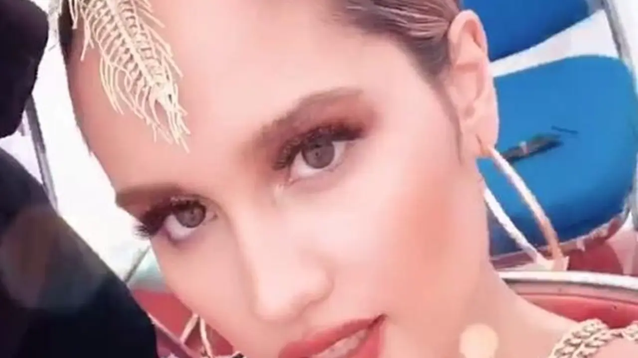 Cinta Laura