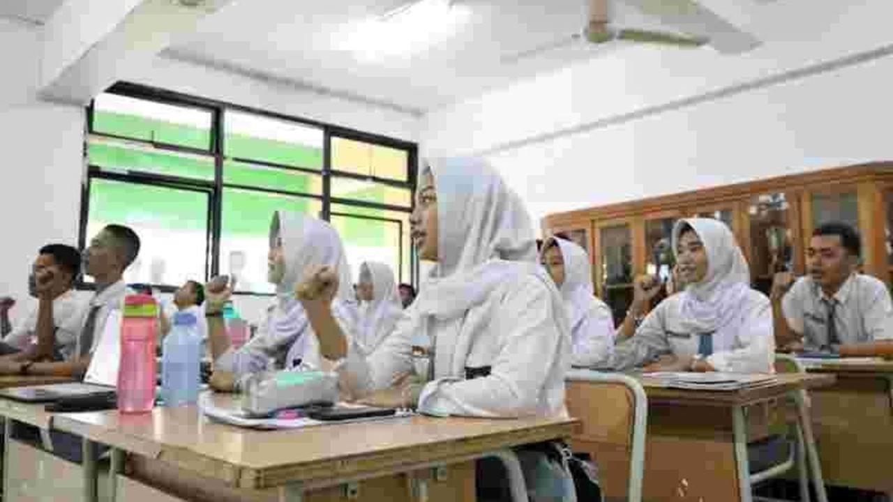 Sanksi Tegas! KJP Plus Dicabut Bagi Pelajar Terlibat Kerusuhan, Ini Aturan Mainnya dari DKI Jakarta