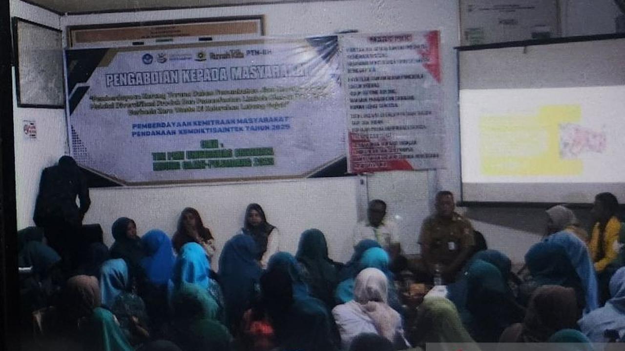 Dosen Unsri Latih Warga Palembang: Inovasi Pemanfaatan Limbah Ikan Patin Jadi Produk Bernilai Ekonomi