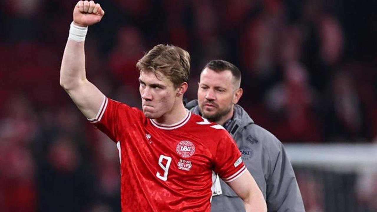 Fakta Transfer: Rasmus Hojlund Resmi Dipinjam Napoli dari Manchester United, Berapa Biayanya?
