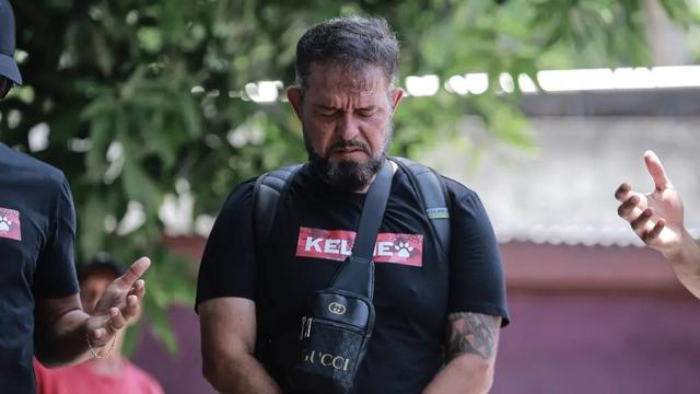 FOTO Marcelo Aaraujo, Persik Kediri