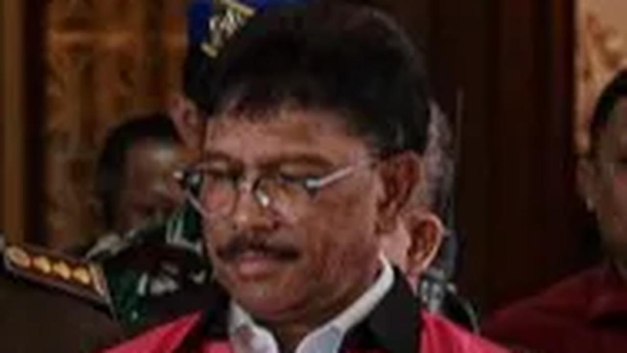 Hakim Semprot Anak Buah Johnny Plate: Mana Sisanya? Bingung? Jadi Tersangka Sajalah Semua!