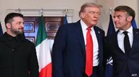 Obrolan Donald Trump dan Emmanuel Macron pada Senin (18/8/2025) di Gedung Putih, AS, bocor. Sebut Putin ingin membuat kesepakatan dengannya (Dok. AFP).