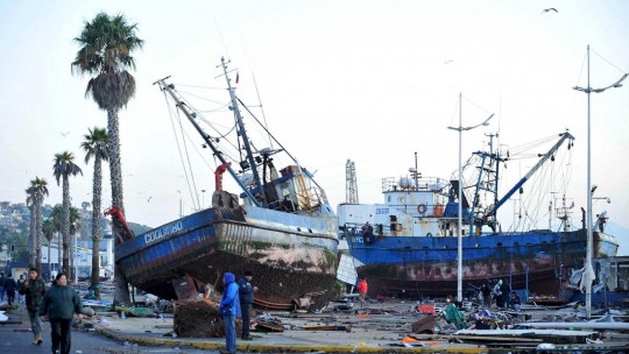 Kedahsyatan gempa Chile sampai bawa kapal-kapal besar ke daratan