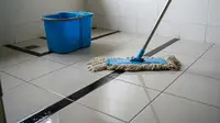 7 Cara Mencuci Kain Pel Hitam dengan Bahan Sederhana, Bersih dan Anti Ribet