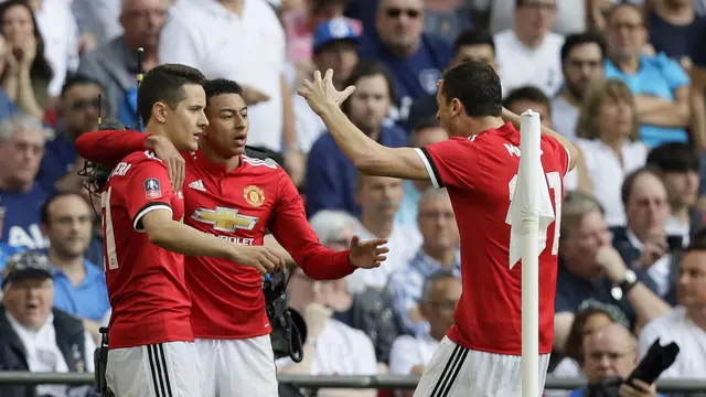 Manchester United, Tottenham Hotspur, Piala FA