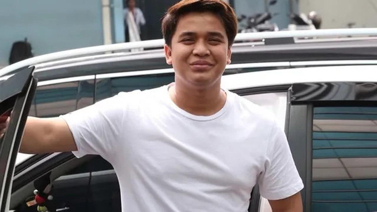 Billy Syahputra Hadiahi Vika Kolesnaya Mobil Mewah Usai Melahirkan, Bukti Cinta Seorang Suami