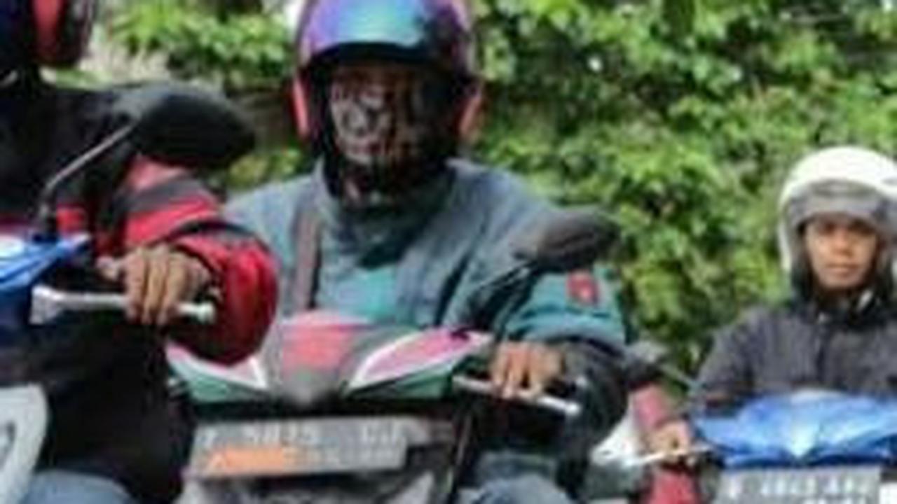 Silahkan perhatikan bagaimana tubuh Anda berada