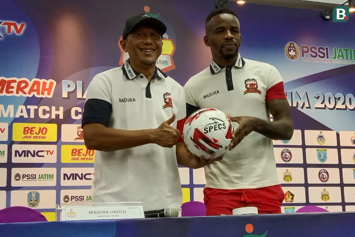 Rahmad Darmawan dan Greg Nwokolo