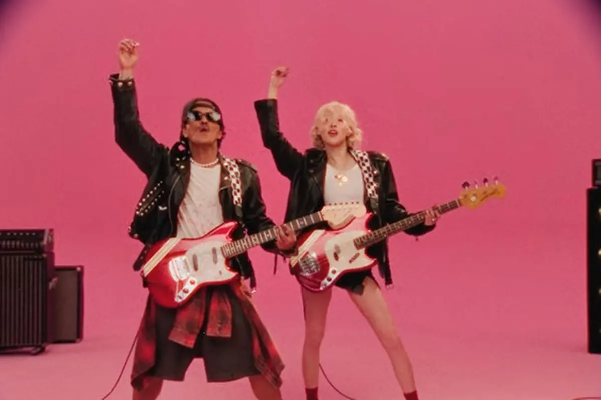 Gaya Kembar Bruno Mars dan Rose BLACKPINK yang Rilis Lagu Baru, Tampil Menggemaskan dengan Jaket Kulit
