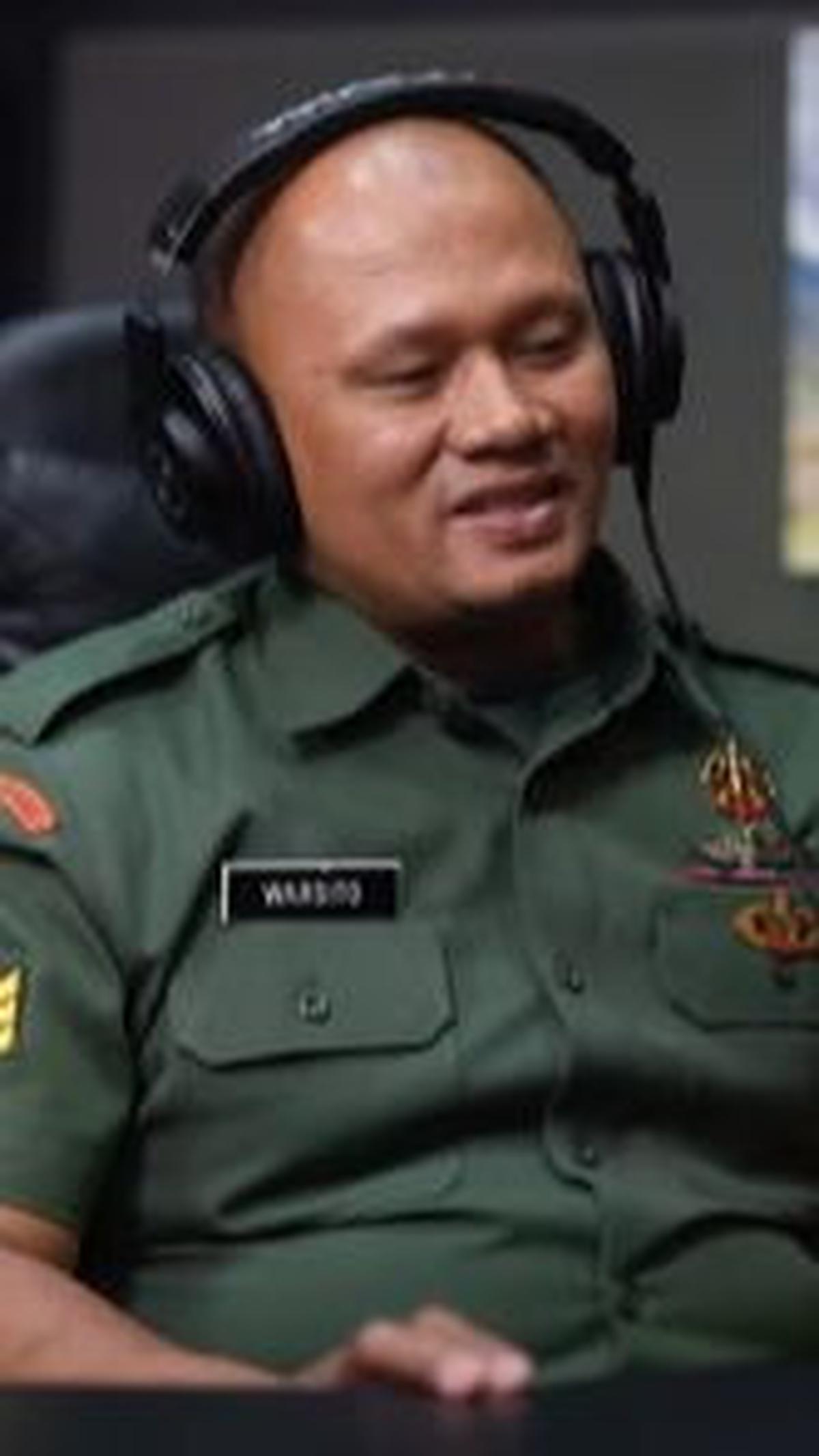 "Hadirnya kita sebagai Babinsa kan bisa memberi solusi. Selain itu dalam agama juga diajarkan kalau manusia yang terbaik itu bisa memberi manfaat bagi kanan kiri," katanya.