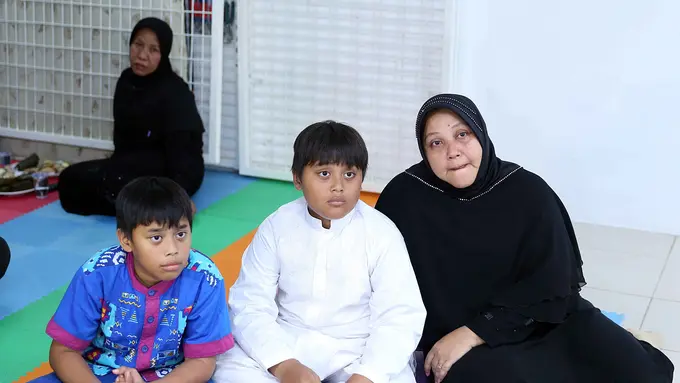 [Bintang] Istri dan Anak kembar Komeng