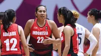Pemain Timnas Basket Putri Indonesia, Gabriel Sophia saat melawan tim unifikasi Korea pada laga perdana Grup A Asian Games 2018. (Liputan6.com/Helmi Fithriansyah)