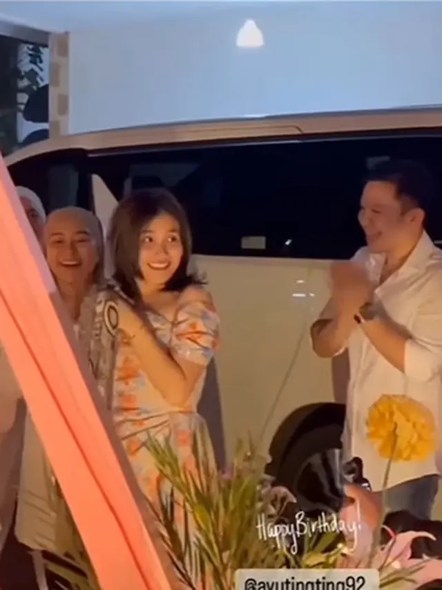 6 Momen Ayu Ting Ting Rayakan Ulang Tahun Bareng Jordi Onsu, Diisukan Dekat