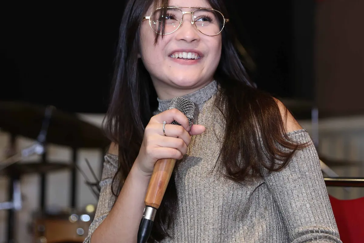 Prilly Latuconsina