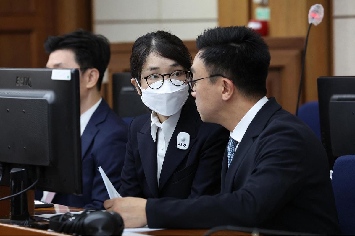 FOTO: Penampilan Perdana Mantan Ibu Negara Korsel Kim Keon Hee di Sidang Korupsi