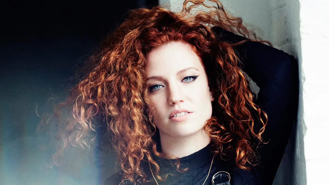 [Bintang] Jess Glynne